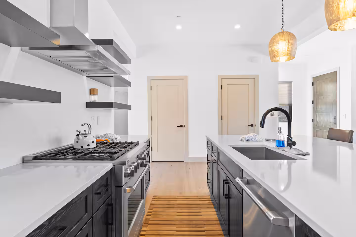 Kitchen and stovetop