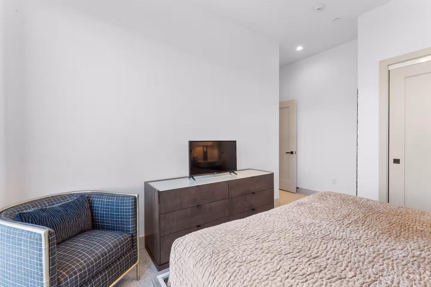 Bedroom sitting area